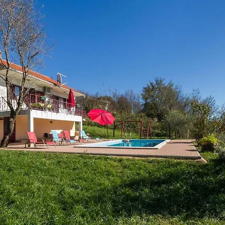 House With Pool Near Split Tatil Evi *
